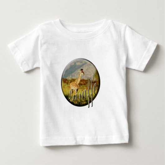キリンのベビーの野性生物のサファリの子供のTシャツ ベビーTシャツ (正面)