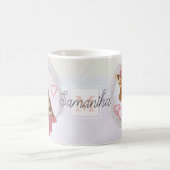 キリンは眼鏡と赤いベレー帽を被った。 コーヒーマグカップ (中央)