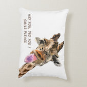 キリンよくはしゃぐ舌アウトアクセント枕 – スマイル アクセントクッション (裏面(縦))