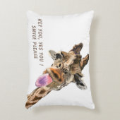 キリンよくはしゃぐ舌アウトアクセント枕 – スマイル アクセントクッション (正面(垂直))