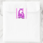 キリンイラストレーション（ピンク） スクエアシール (バッグ)