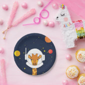 キリン宇宙飛行士動物ヘルメットクリップアート付き宇宙 ペーパープレート (パーティー)