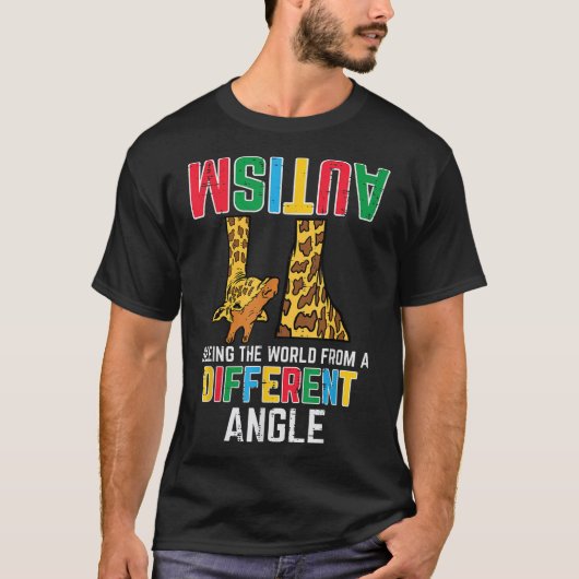 キリン自閉症が世界の角度を違う見る Tシャツ (正面)