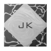 キリン黒とライトグレーモノグラム タイル (正面)