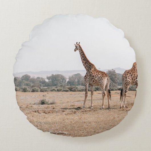 キリン2匹 ラウンドクッション (正面)