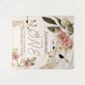 キリン ピンク フラワー ガール 1歳 誕生日 おめでとう タペストリー (正面(横))