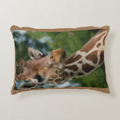 キリン・ラバーズ・アート アクセントクッション (正面)