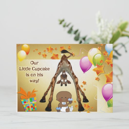 キリン、民族の男の赤ちゃんおよびカップケーキのベビーシャワー 招待状 (スタンド正面)