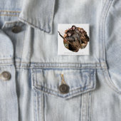 キリ、ソリン・オーケンシールド™、フィリ 缶バッジ (インサイチュ)