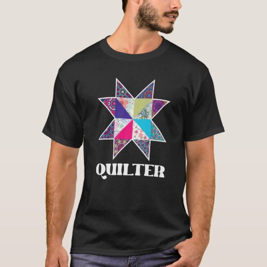 キルタークラシックキルトスクエアパターン Tシャツ (正面)