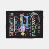 キルター賛美ズのピースメーカーキルティング裁縫ギフト フリースブランケット (正面(横))