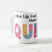 キルティングは与え命を奪うキルトを作る コーヒーマグカップ (正面左)