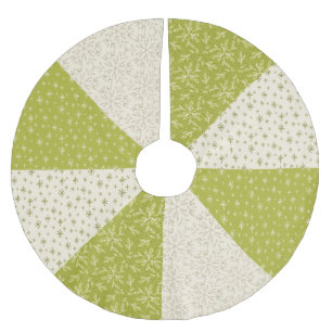 キルトにされたパターン緑のホワイトクリスマス ブラッシュドポリエステルツリースカート