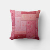 キルトのピンクのパッチワーク感じク クッション (正面)
