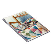 キルトの上で眠る甘い灰色の猫 ノートブック (右側)