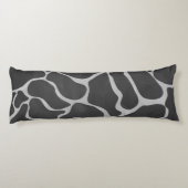 キレーフブラックアンドライトグレープリント ボディピロー (裏面)