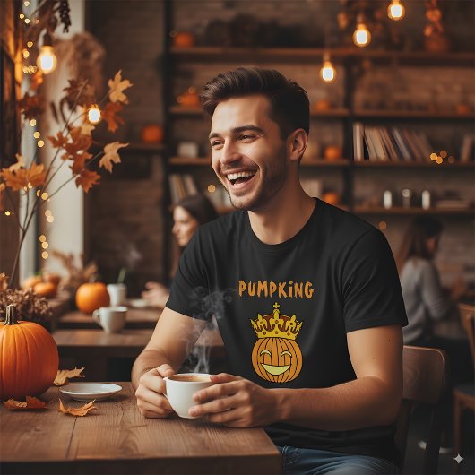 キングおもしろいパンプキンプンカップルのハロウィーンの衣装 Tシャツ