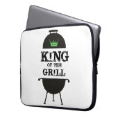 キングオブザグリル、黒い緑の王冠 ラップトップスリーブ (正面左)
