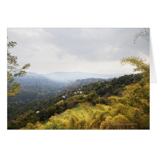 キングストンを見ること上の青い山 (正面横)