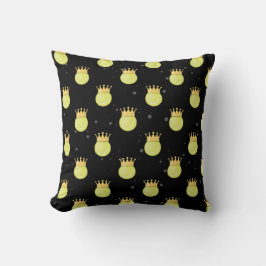 キングテニス – 黒い背景のシームレスなパターン クッション