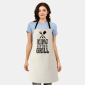 キング・オブ・ザ・グリル パーソナライズドBBQマスター エプロン (着用した状態)