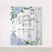 キンセアニェラバターフリスダスティブルーガウン タペストリー (正面)