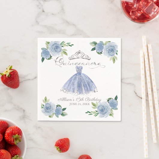 キンセアニェラライトブルーガウンフローラ スタンダードカクテルナプキン (インサイチュ)