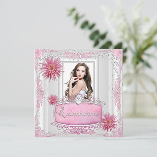 キンセアニェラ15誕生日ホワイトピンクシルバーダリア 招待状 (スタンド正面)