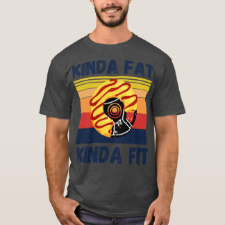 キンダファットキンダフィットマッスルボディビルおもしろいダー Tシャツ