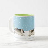キーシ遊ーズインザスノーキーションドドッグズホリデー ツートーンマグカップ (正面左)
