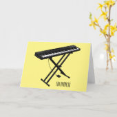 キーボードのピアノ漫画イラストレーション カード (黄色い花)