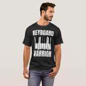 キーボード・ウォリアー・シンセ音楽プロデューサー・シンセサイザー Tシャツ (正面フル)
