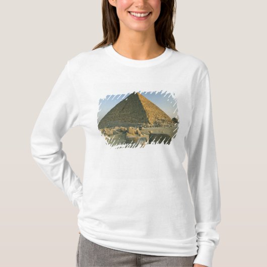 ギザのピラミッドは約5000年前のもの 2 Tシャツ (正面)