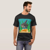 ギザギザのサメ Tシャツ (正面フル)