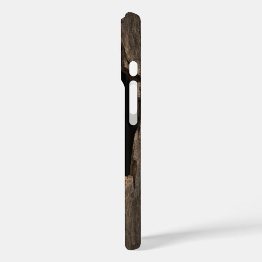 ギザギザの木の穴からのぞいている白いガチョウ Case-Mate iPhoneケース (裏面 / 左)