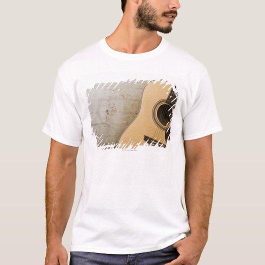 ギターおよび煉瓦 Tシャツ (正面)