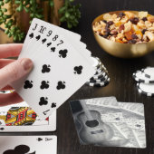 ギターとシートミュージックのトランプ トランプ (インサイチュ)