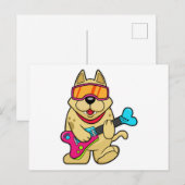 ギターを弾く犬ミュージシャン ポストカード (正面/裏面)