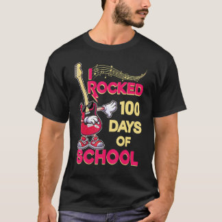 ギターミュージック 私は100日目の学校の先生をロックした Tシャツ