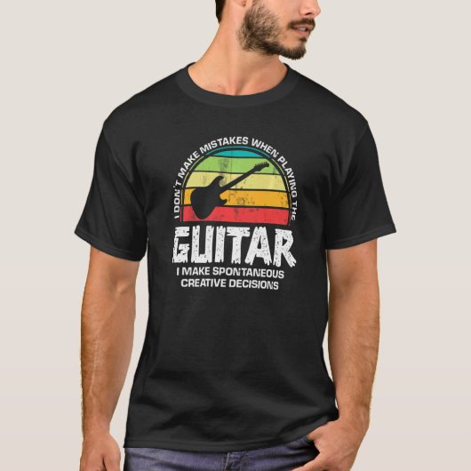 ギター音楽ミュージカル楽器ミュージシャンおもしろい Tシャツ (正面)