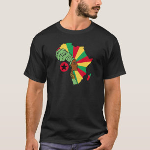 ギニアビサウ国旗のアフリカの地図エスニック伝統ブラック Tシャツ