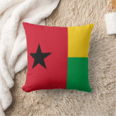 ギニアビサウ国旗 クッション (ブランケット)