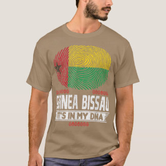 ギニアビサウ私のDNAギニアビサウ国旗に含まれている Tシャツ