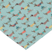 ギフトとそりパターン付きホリデーダックスシャンド ショートテーブルランナー (コーナー)