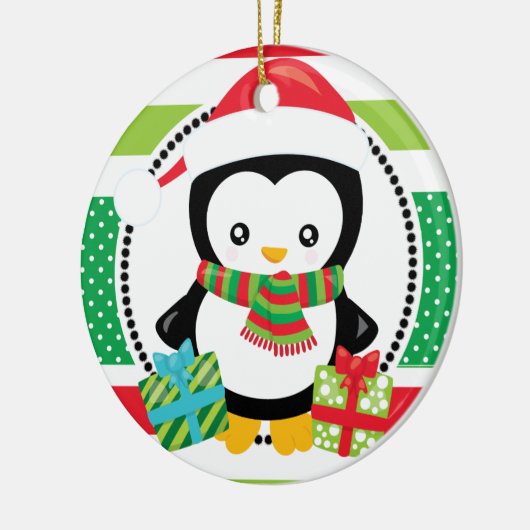 ギフトの休日のパーソナライズなクリスマスのペンギン セラミックオーナメント (左)