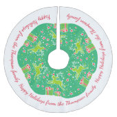 ギフトの木のスカートに意気揚々と歩いているクリスマスのトナカイ ブラッシュドポリエステルツリースカート (正面)