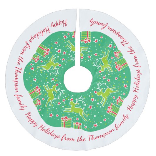 ギフトの木のスカートに意気揚々と歩いているクリスマスのトナカイ ブラッシュドポリエステルツリースカート (正面)