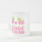 ギフトを読むピンクのてんとう虫I愛 フロストグラスマグカップ (正面左)