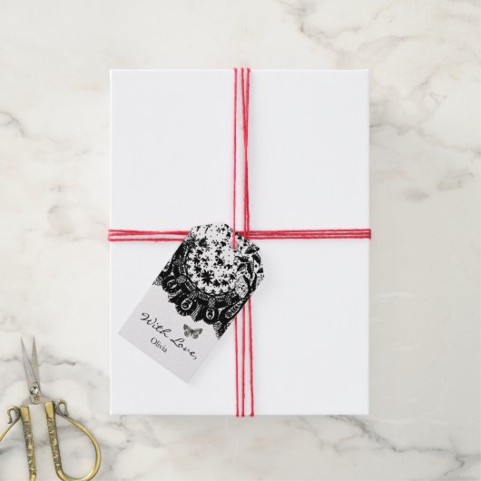 ギフトラベル「愛あり」ブラックレースと名前をカスタムする ギフトタグ (より糸付き)