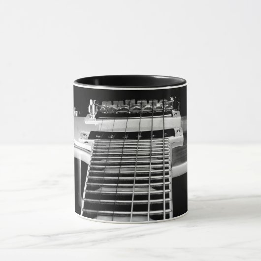 ギブソンの標準的なエレキギター マグカップ (中央)